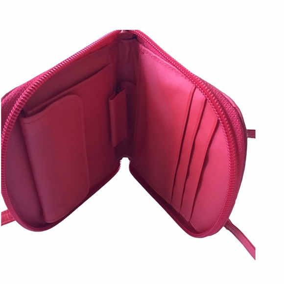 Walt Disney Minnie Red/White Dot Purse - BNWOT - Picture 3 of 3